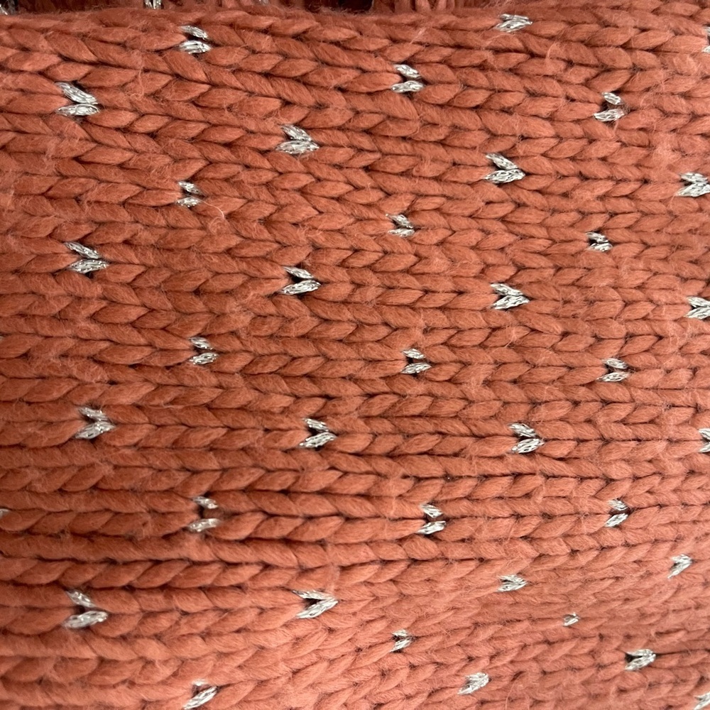 Vintage Cozy Knit Scarf - Picture 3 of 3